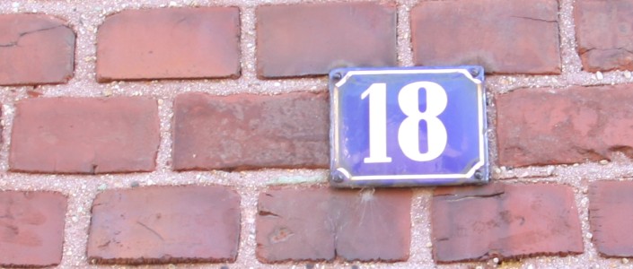 Hausnummer 18