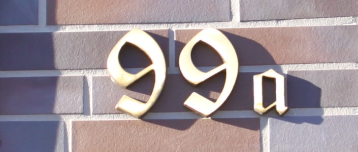 Hausnummer 99